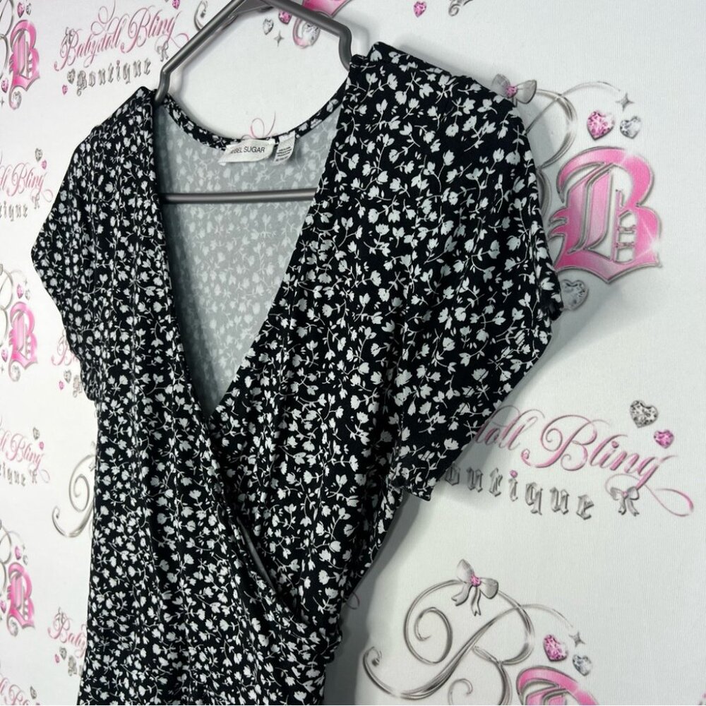 Rebel Sugar dress flowers grey Black Floral Midi Dress stretchy v neck - Picture 4 of 7